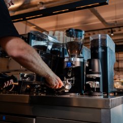 PUQ - Q GEN6 58mm Matt Black - automatický tamper