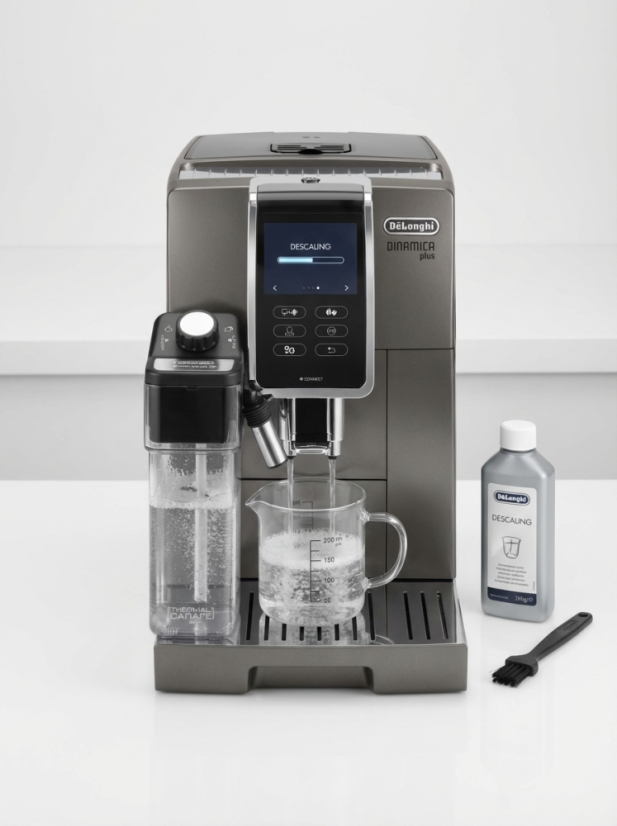 Repasovaný kávovar DeLonghi ECAM 370.95.S Dinamica Plus