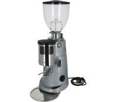 Mlynček s dávkovačom f6a 220v