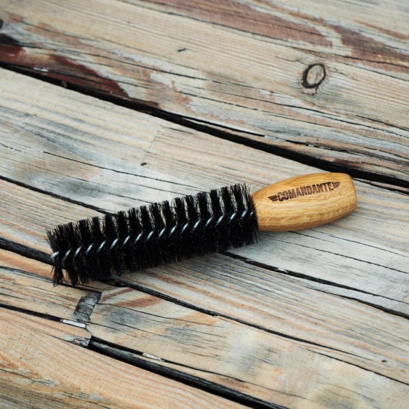 Comandante Long Neck – Reinigungsbürste mit Holzgriff