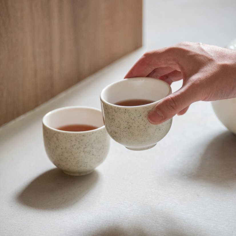 Loveramics Pro Tea Oriental – porcelánový šálek na čaj 145 ml – béžový