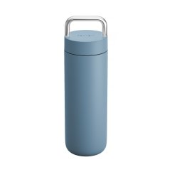 Fellow - Carter Carry Tumbler - Hazy Blue - izolovaný termohrnek 591 ml
